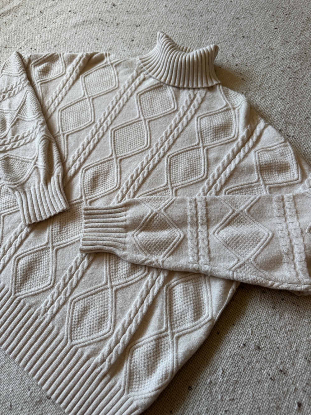 TRUTH by Republic Women’s Large Ivory Cable Knit Turtleneck Sweater Cream